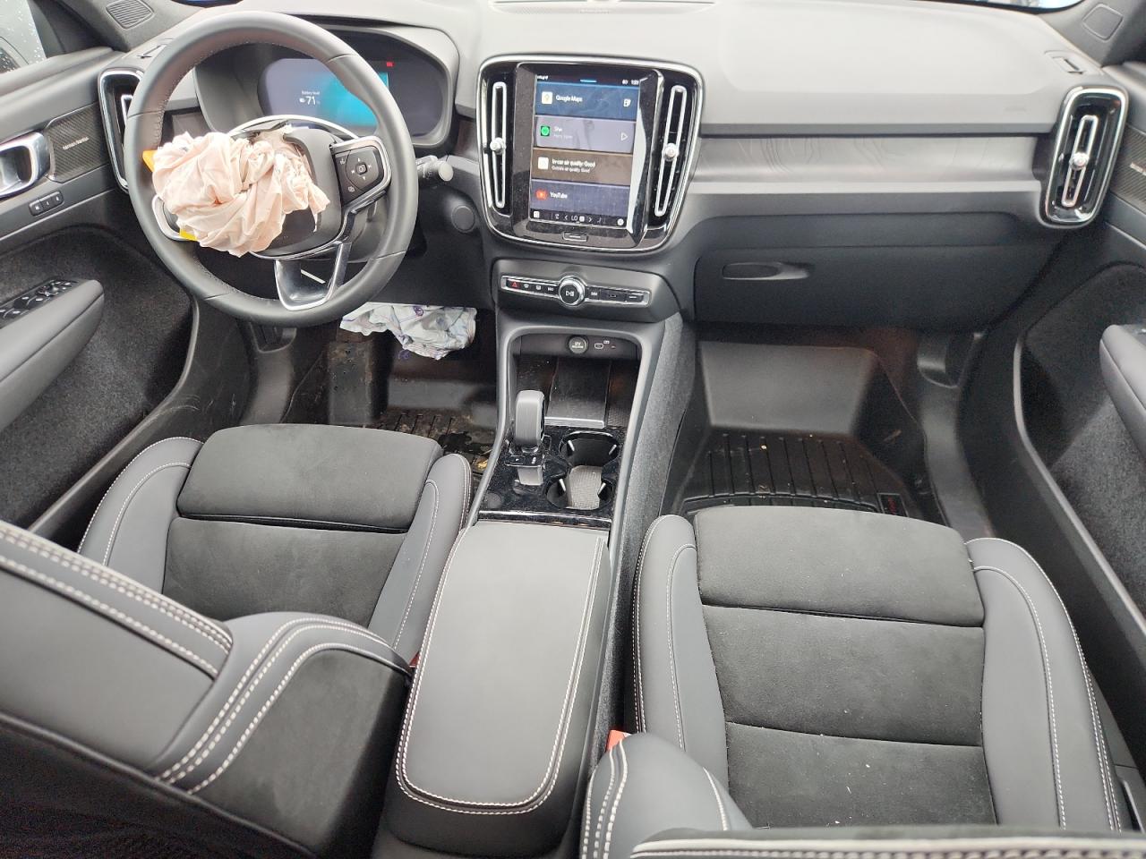 VOLVO C40 RECHARGE ULTIMATE