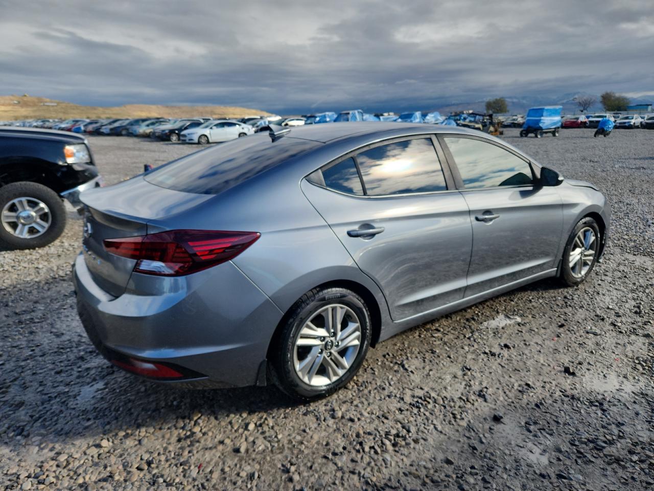 HYUNDAI ELANTRA SEL