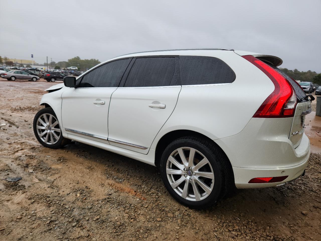 VOLVO XC60 T5 INSCRIPTION