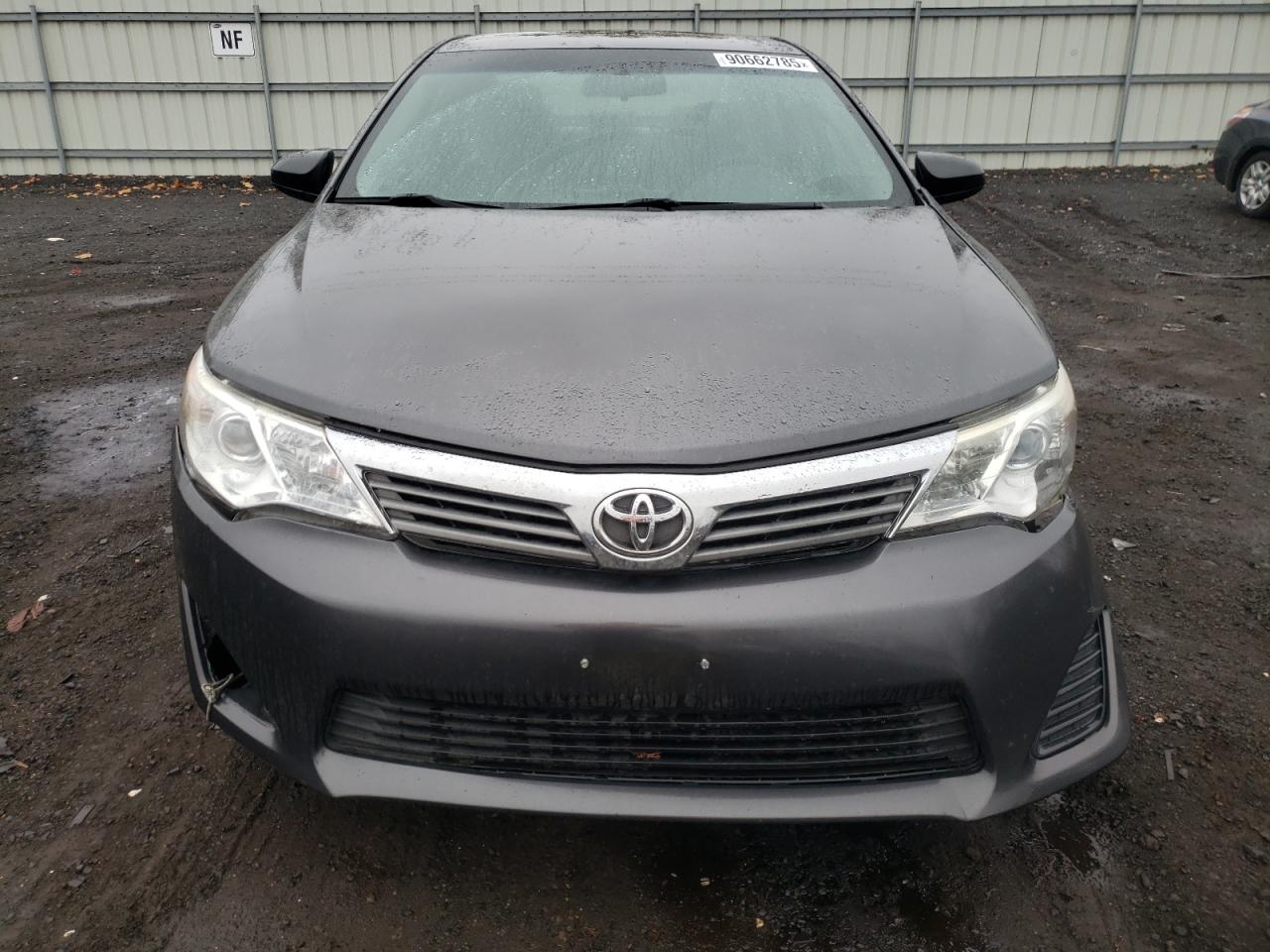 TOYOTA CAMRY BASE
