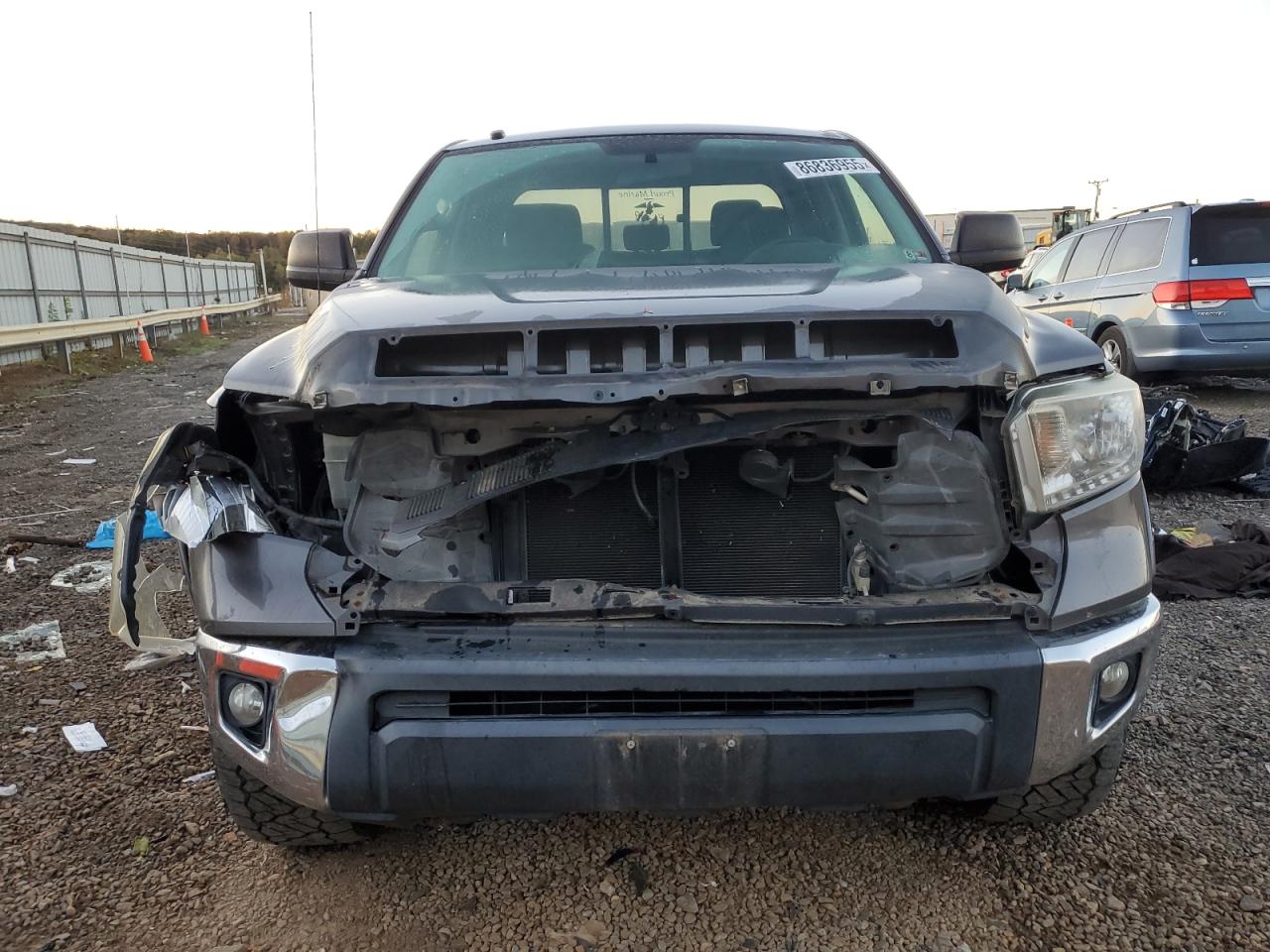 TOYOTA TUNDRA DOUBLE CAB SR