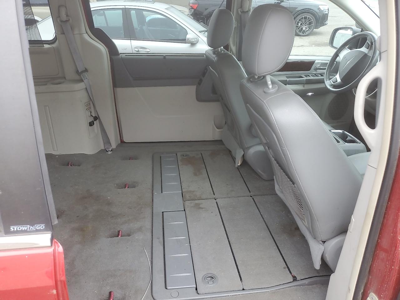 CHRYSLER TOWN & COUNTRY TOURING