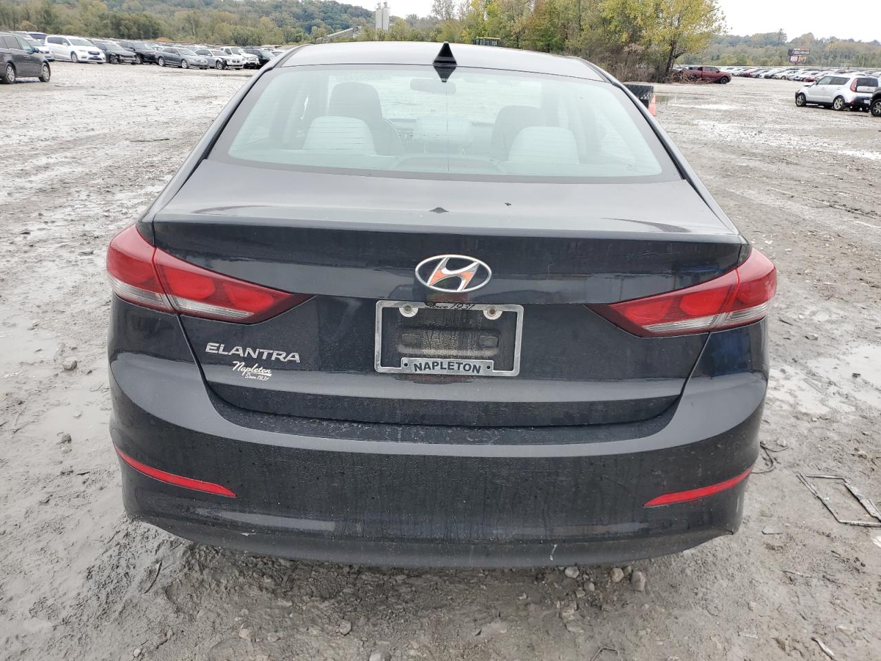 HYUNDAI ELANTRA SE