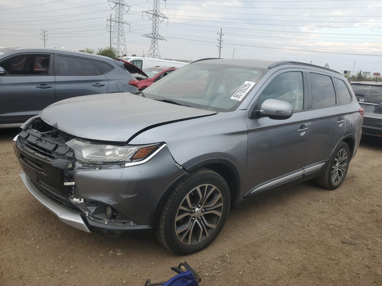 MITSUBISHI OUTLANDER SE