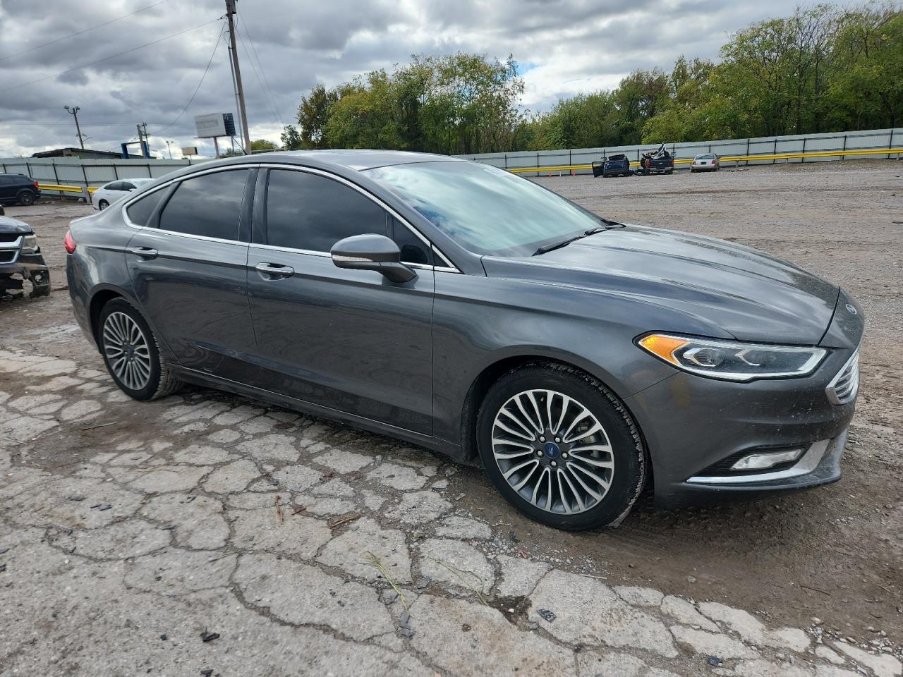 FORD FUSION SE