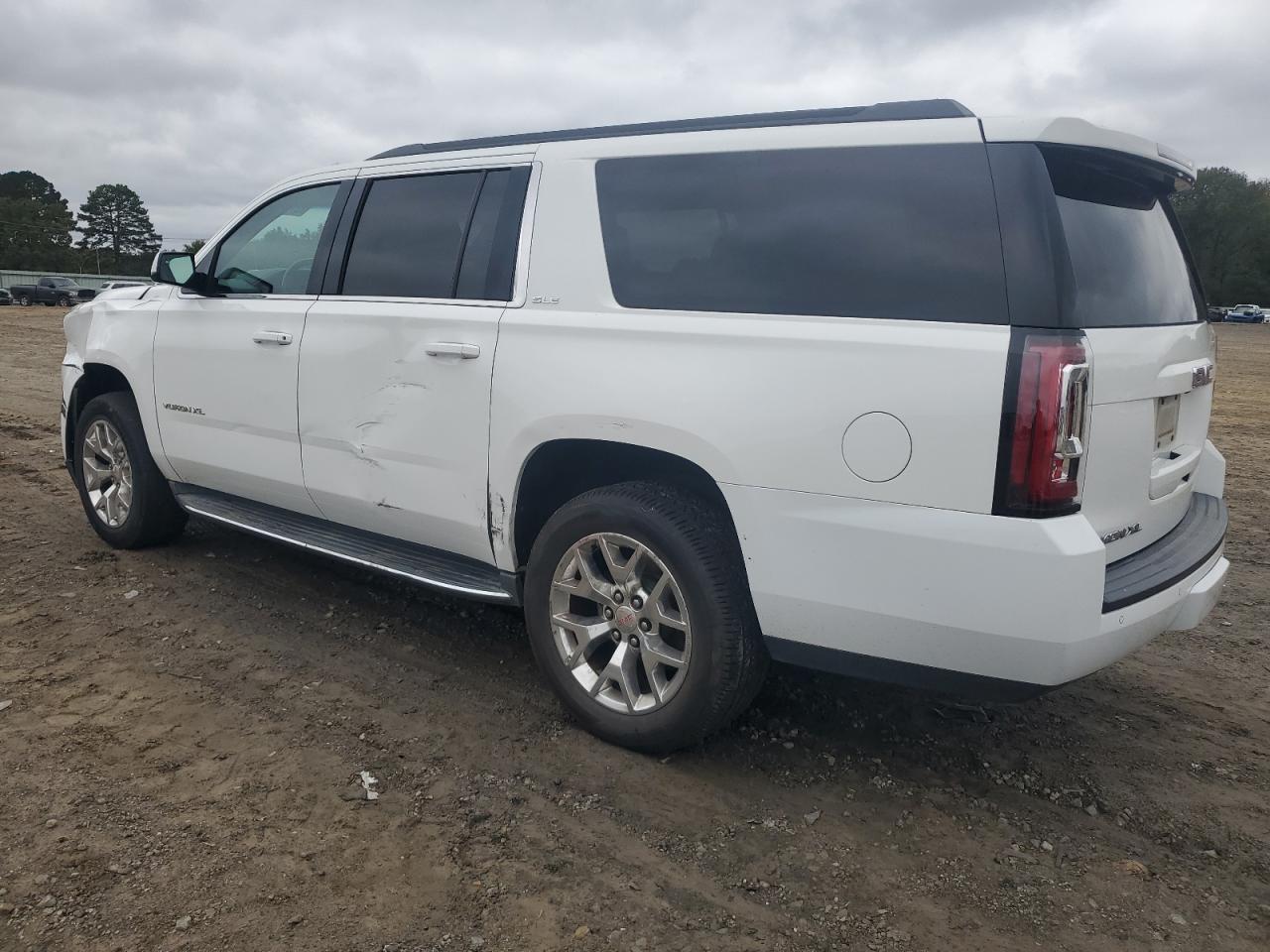 GMC YUKON C1500 SLE