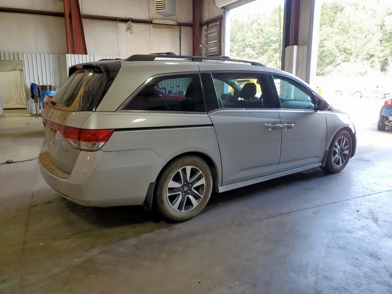 HONDA ODYSSEY TOURING