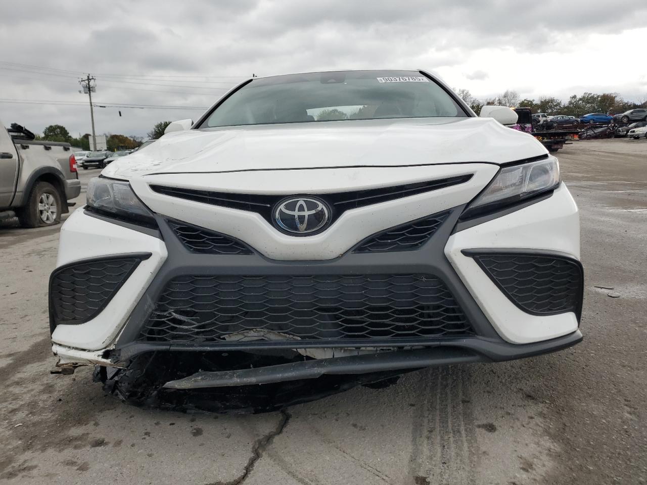 TOYOTA CAMRY SE NIGHT SHADE