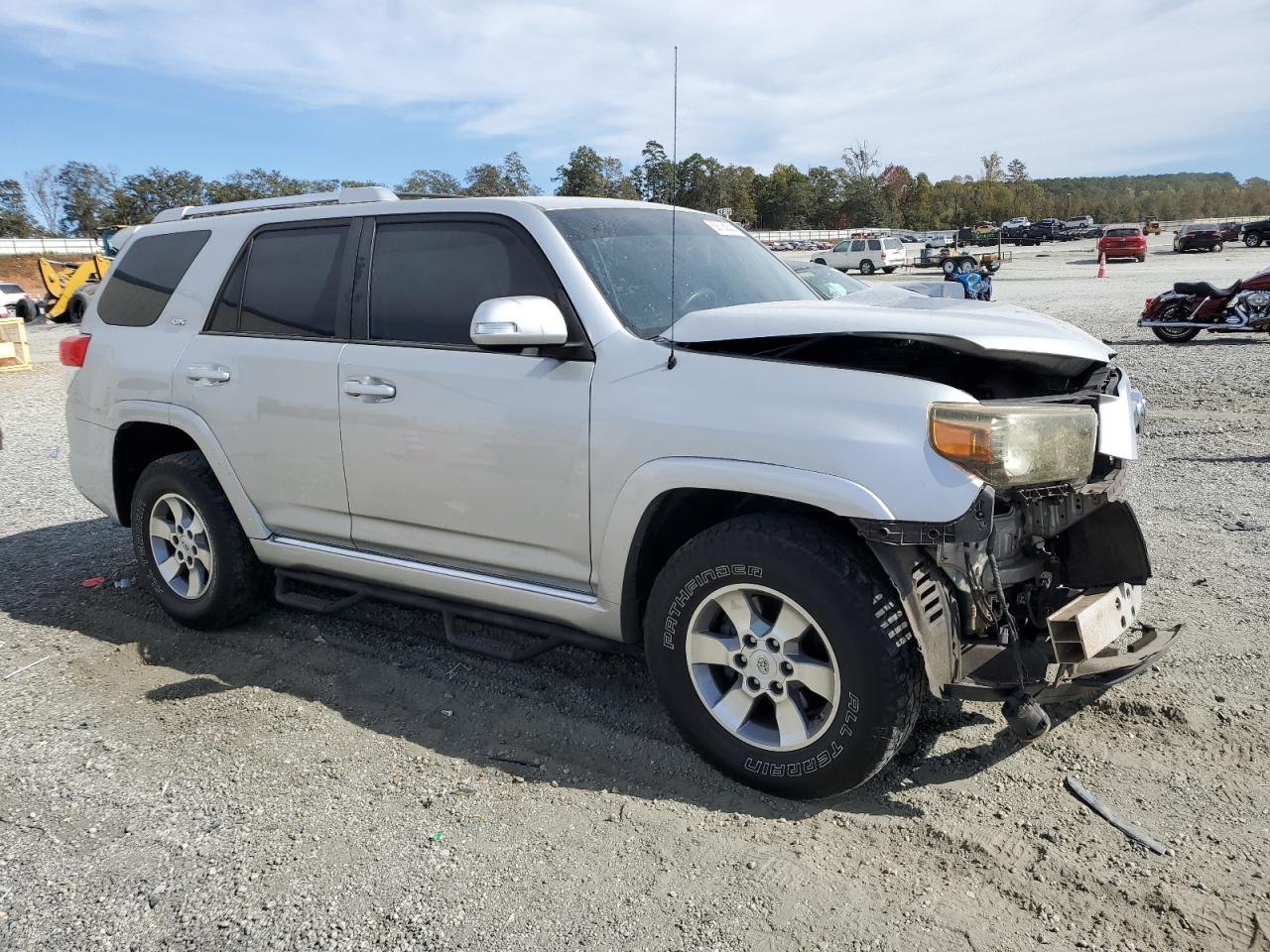 TOYOTA 4RUNNER SR5