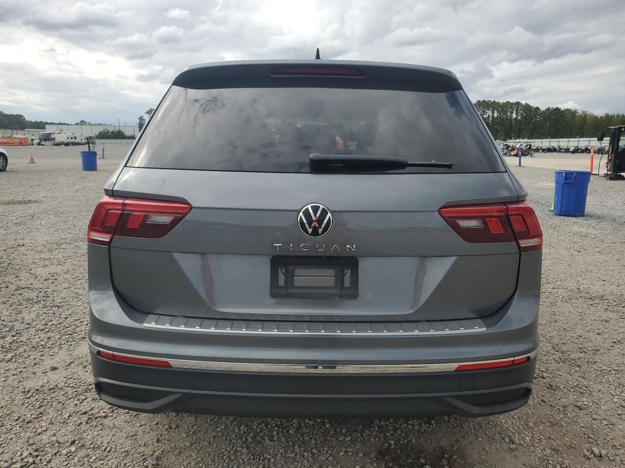VOLKSWAGEN TIGUAN S