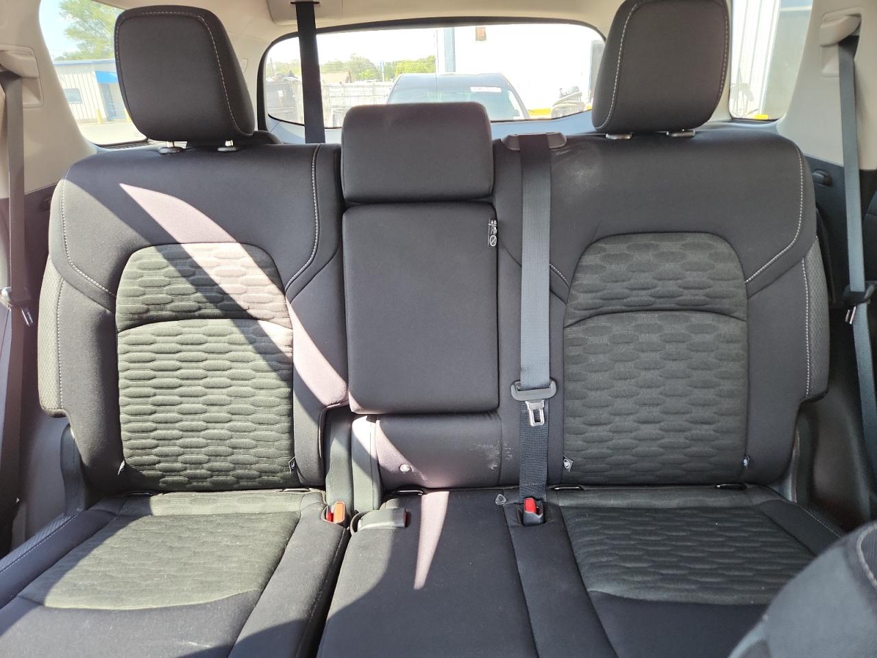 NISSAN PATHFINDER SV