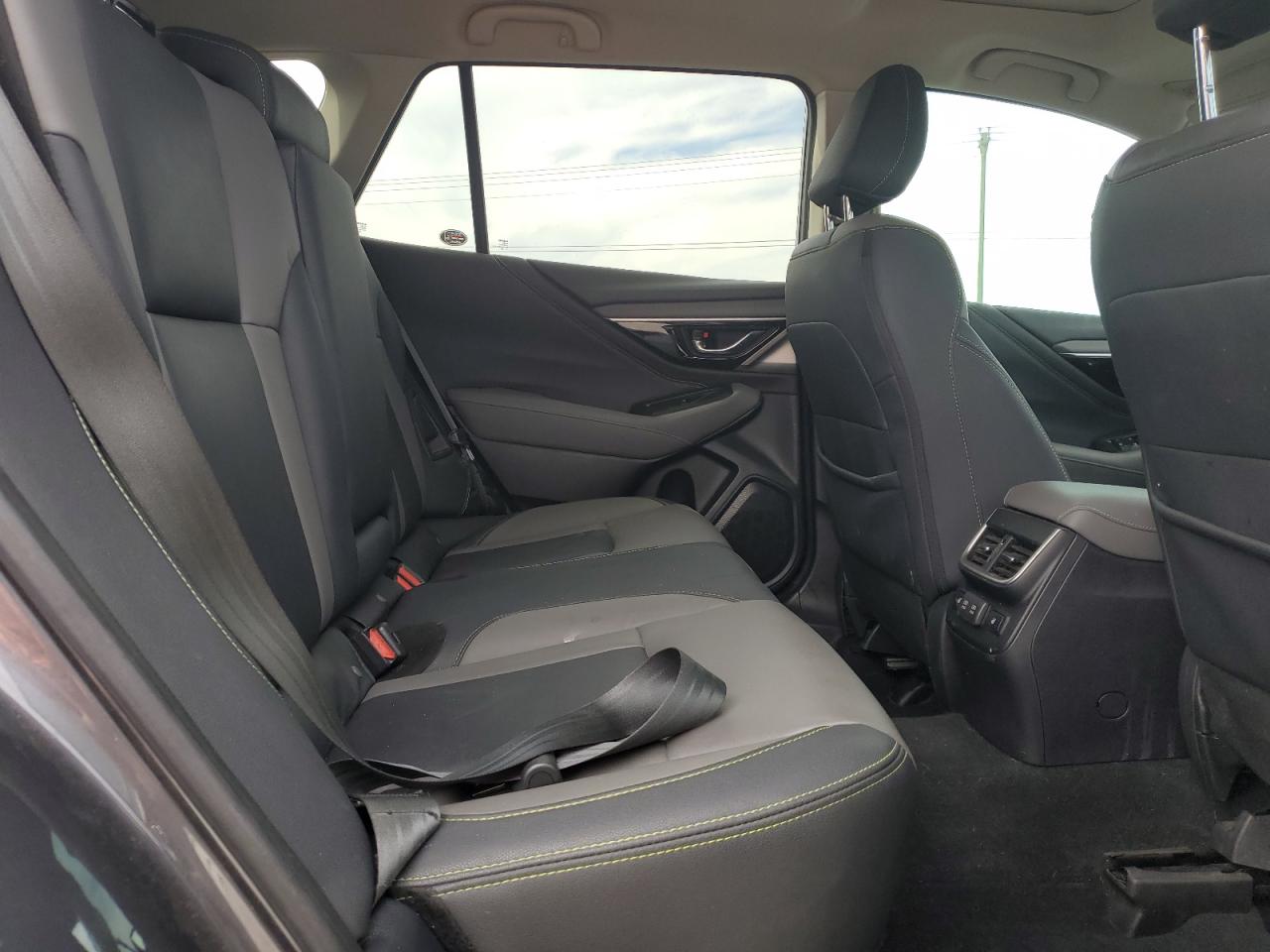 SUBARU OUTBACK ONYX EDITION XT