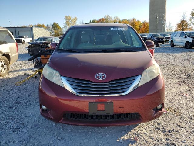 2011 TOYOTA SIENNA XLE - 5TDYK3DC6BS061999