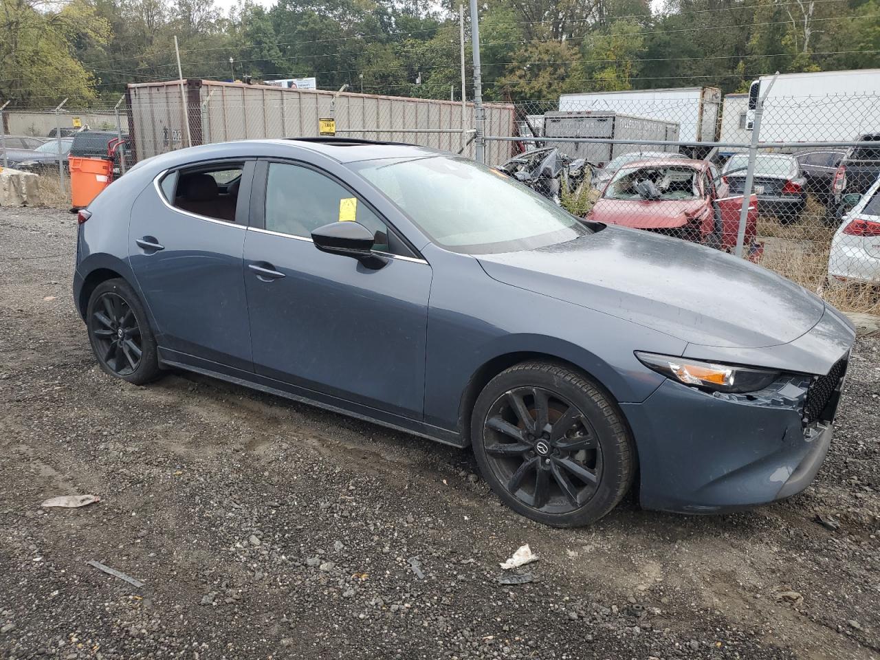 MAZDA 3 PREFERRED