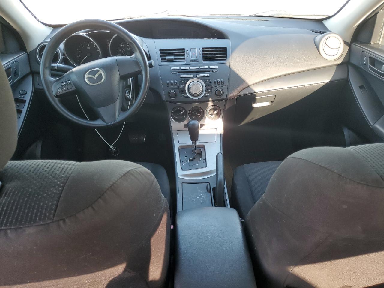MAZDA 3 I