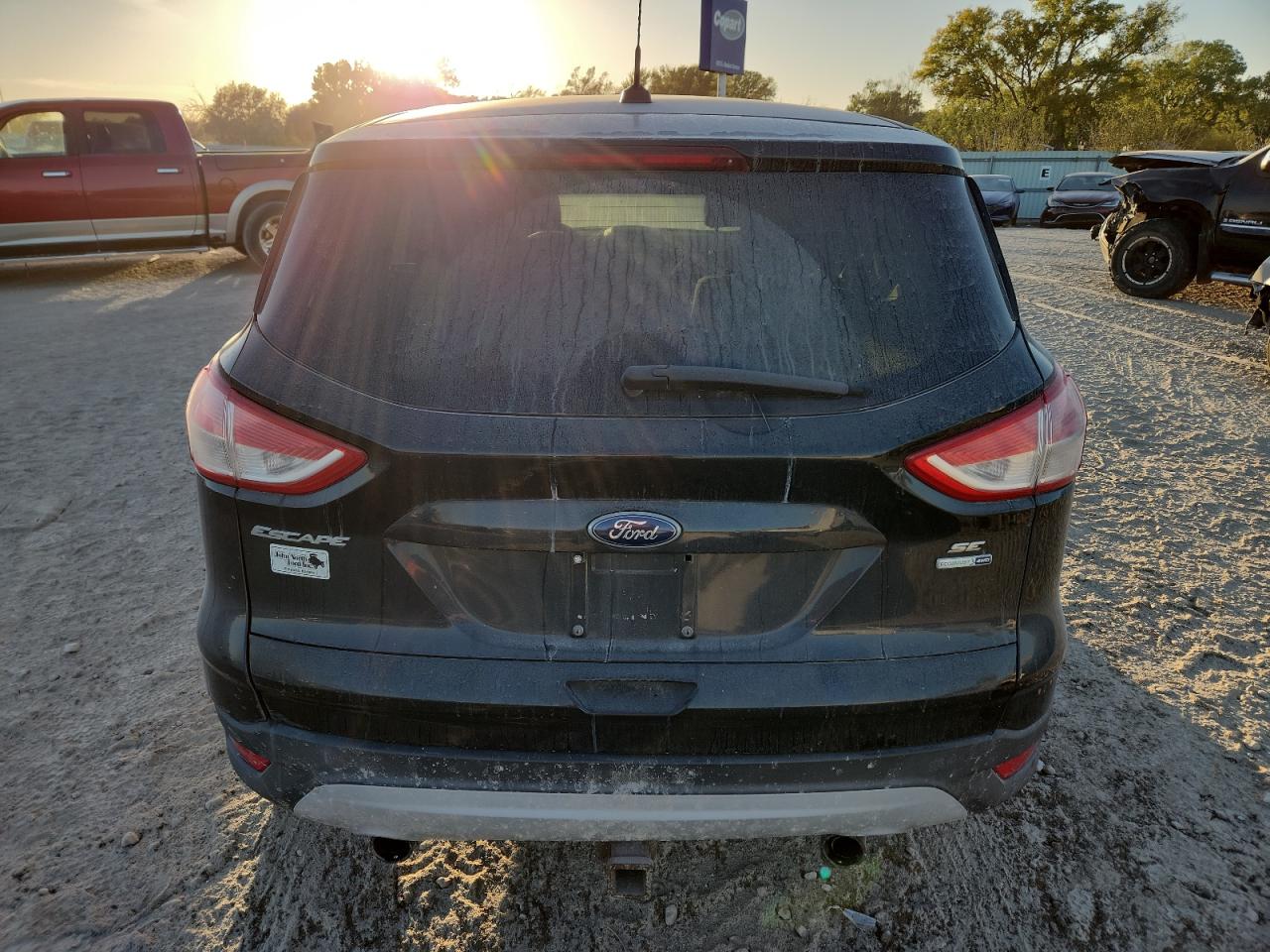 FORD ESCAPE SE