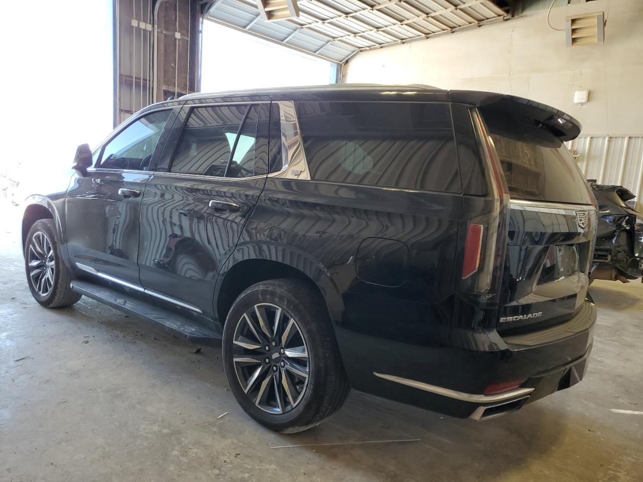 CADILLAC ESCALADE PREMIUM LUXURY