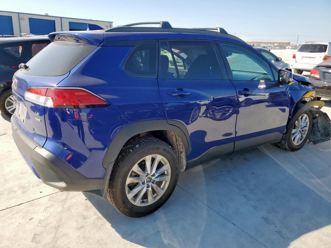 TOYOTA COROLLA CROSS LE