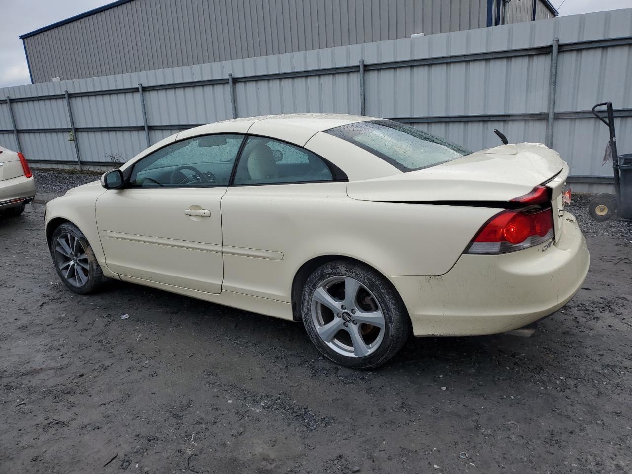 VOLVO C70 T5