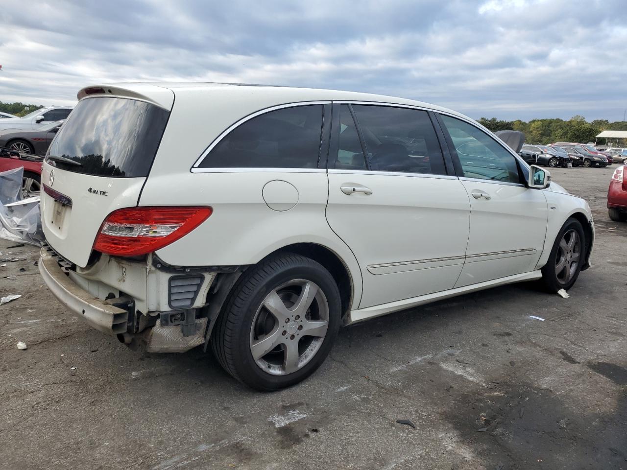 MERCEDES-BENZ R-CLASS 350 4MATIC