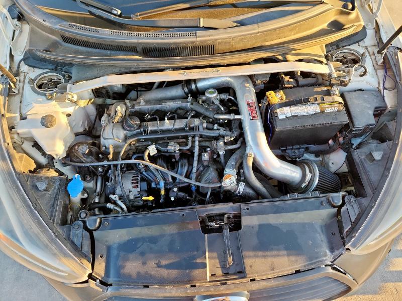 2016 HYUNDAI VELOSTER T KMHTC6AE1GU287848