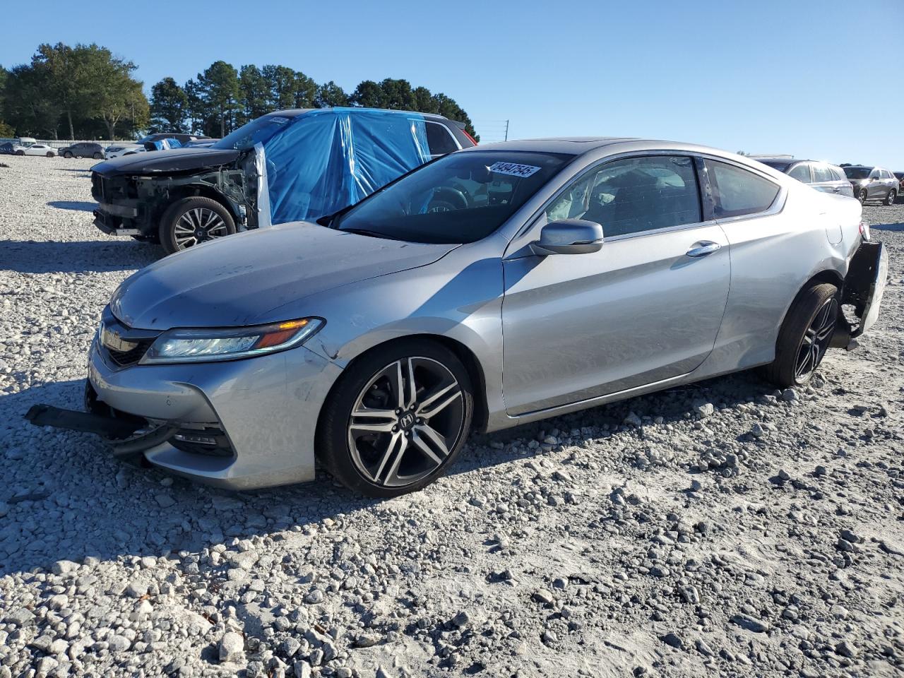 Lot #3282401304 2017 HONDA ACCORD TOU