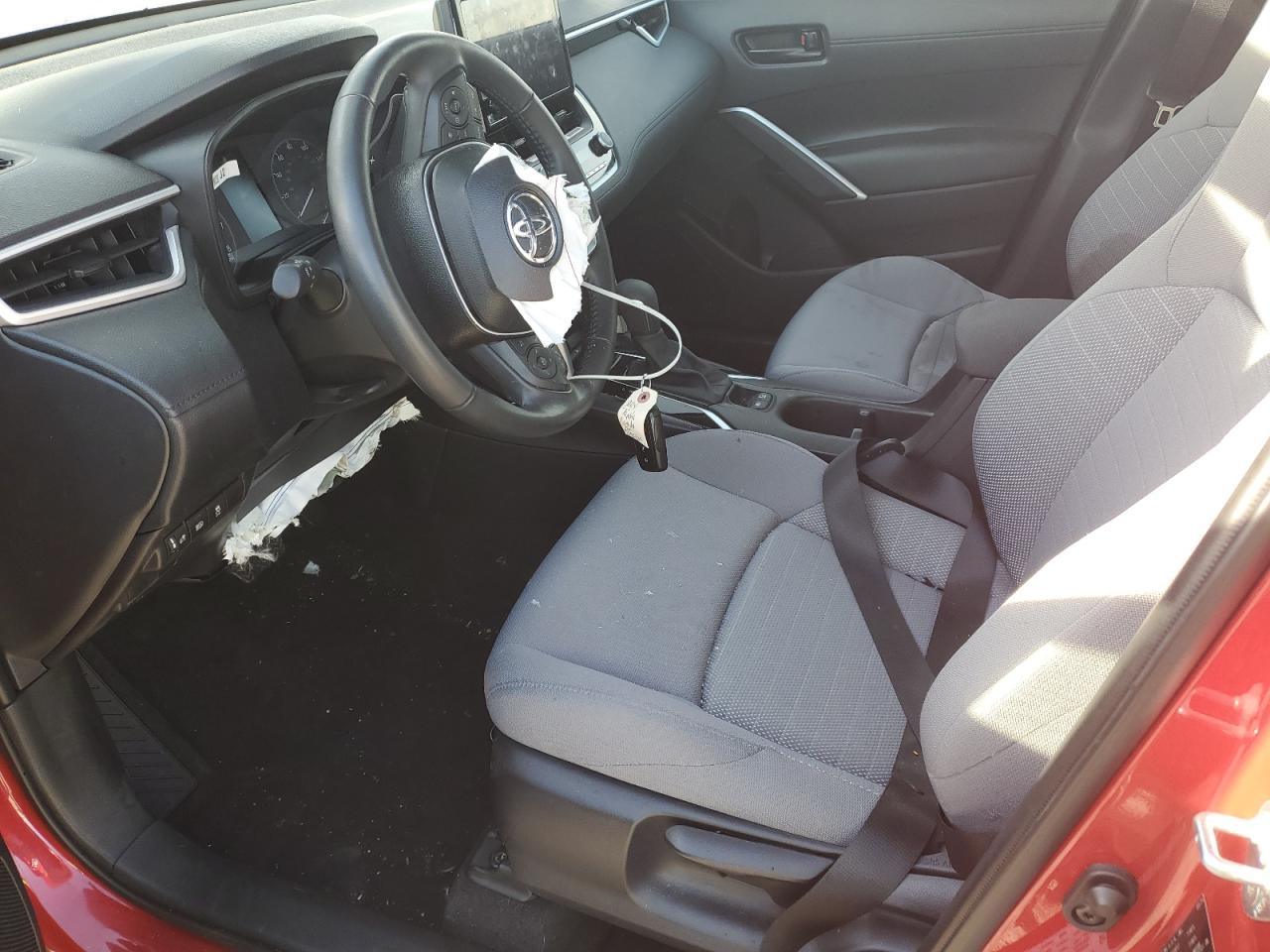 TOYOTA COROLLA CROSS SE