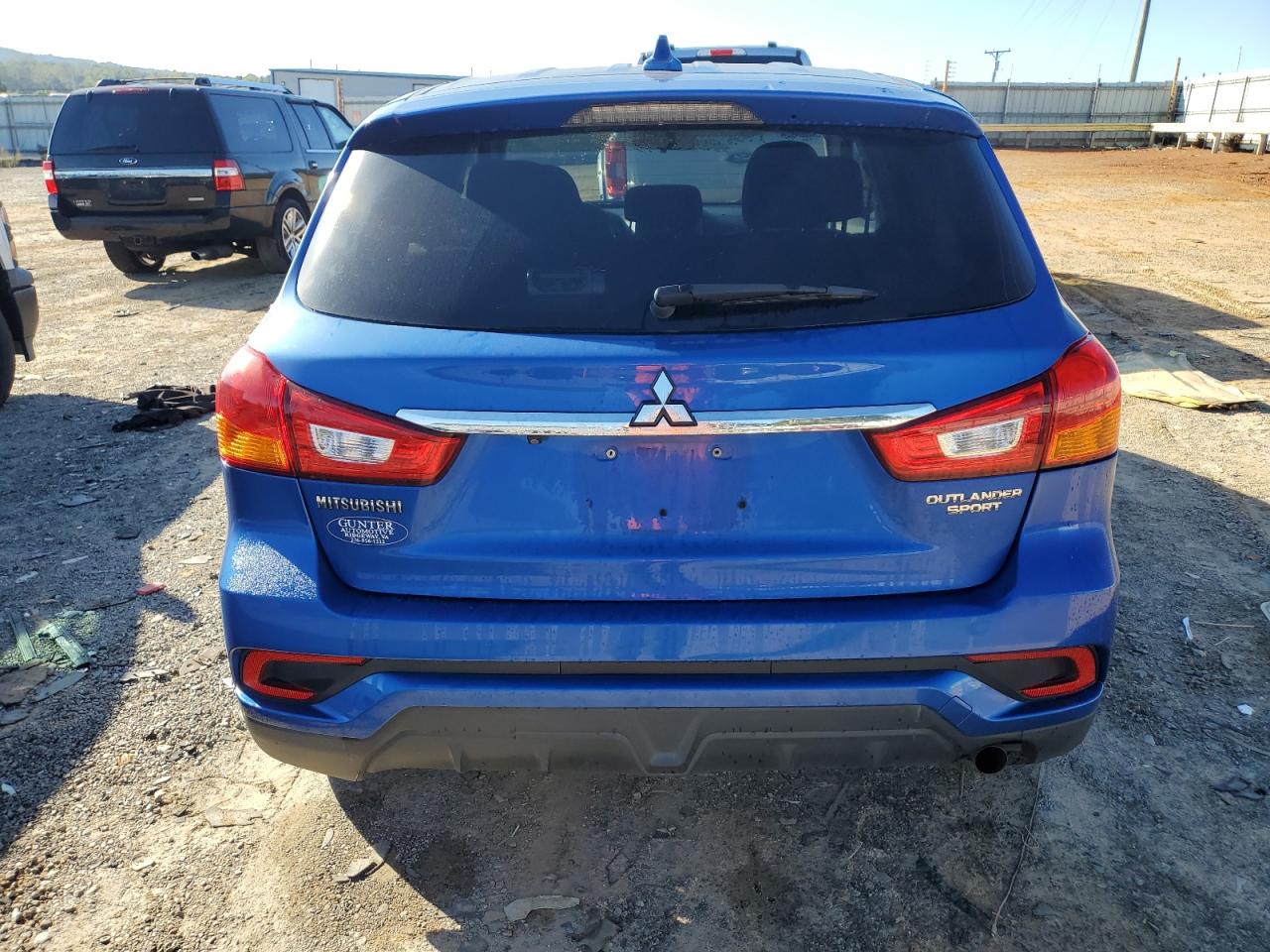 MITSUBISHI OUTLANDER ES