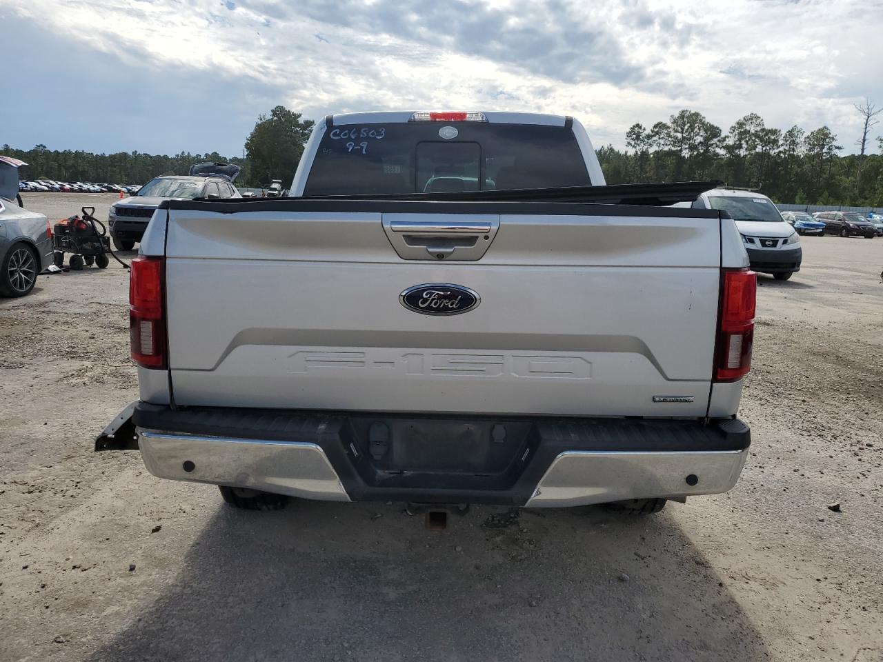 FORD F-150 SUPERCREW