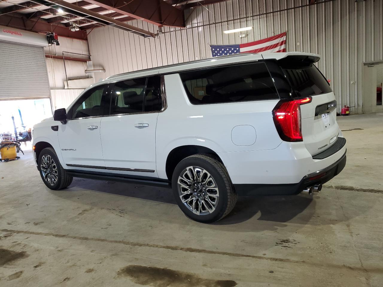 GMC YUKON DENALI ULTIMATE