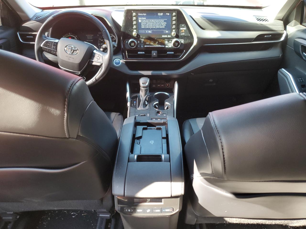 TOYOTA HIGHLANDER HYBRID XLE