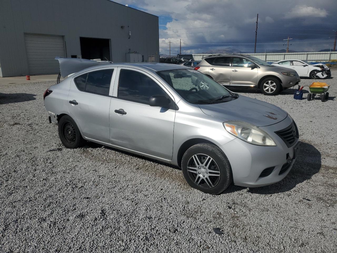 NISSAN VERSA S
