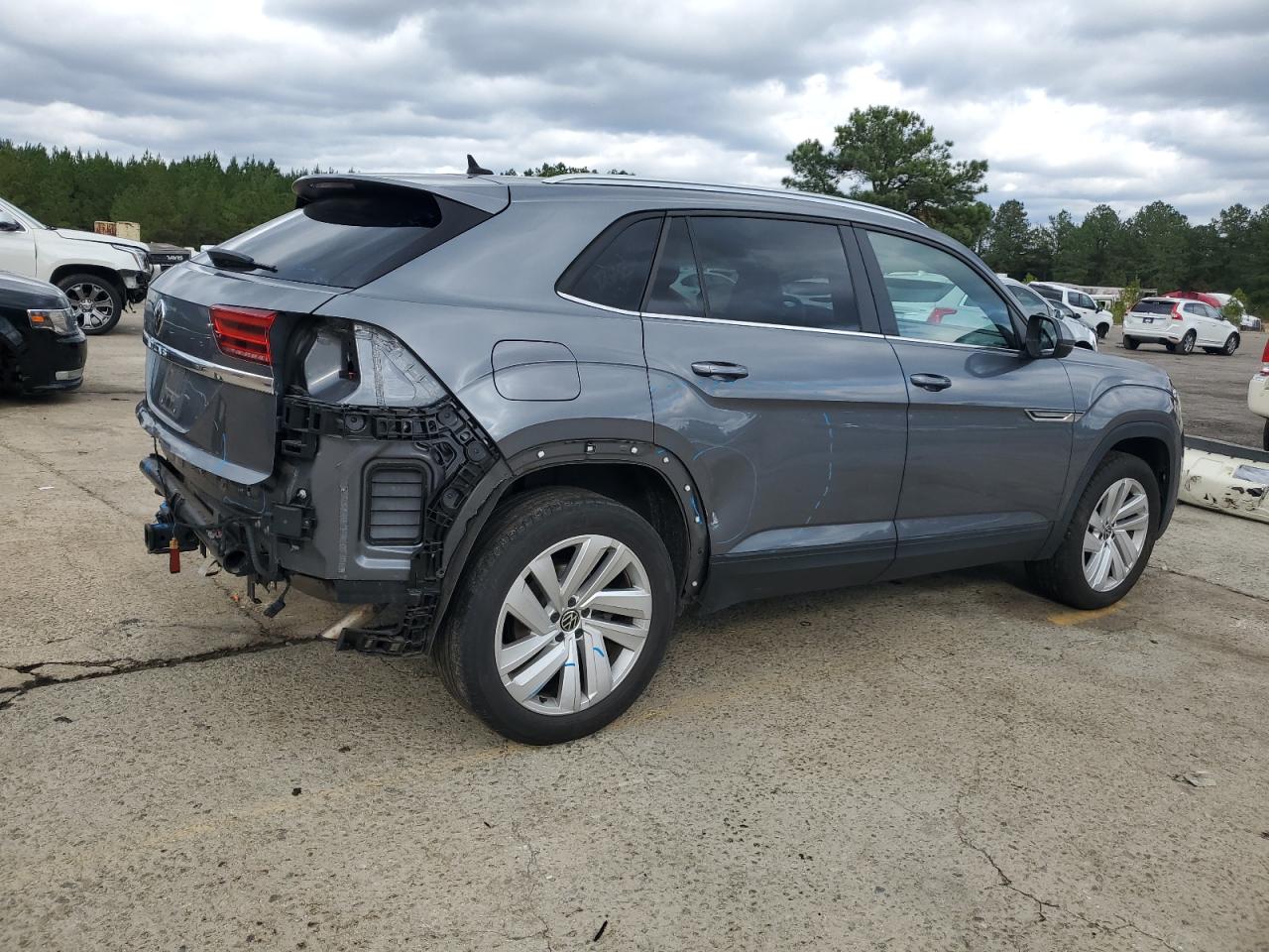 VOLKSWAGEN ATLAS CROSS SPORT SE