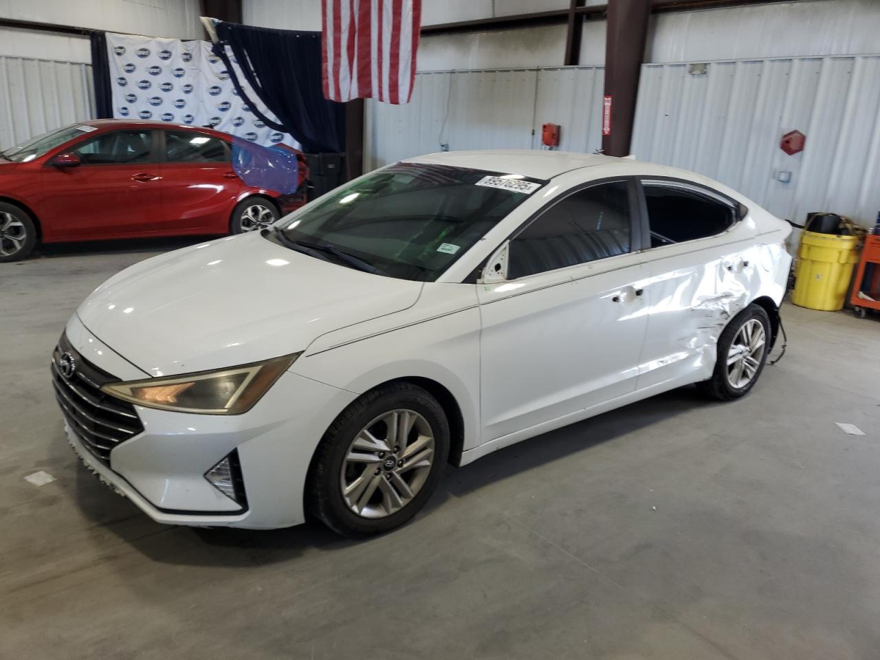 Lot #3302743068 2019 HYUNDAI ELANTRA SE