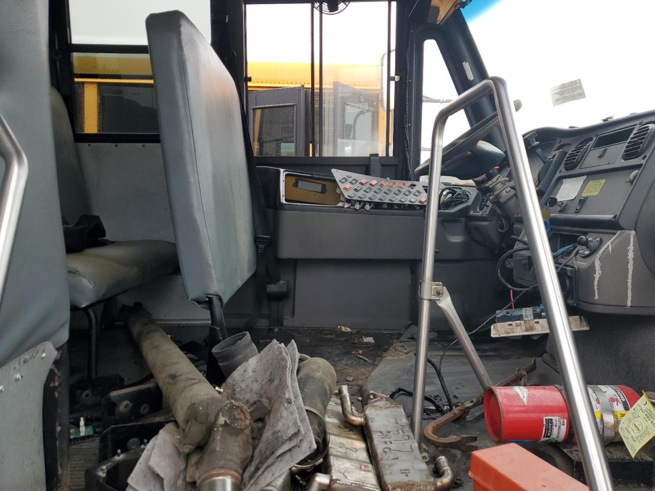 Lot #3273768367 2011 FREIGHTLINER SAF-T-LINER C2