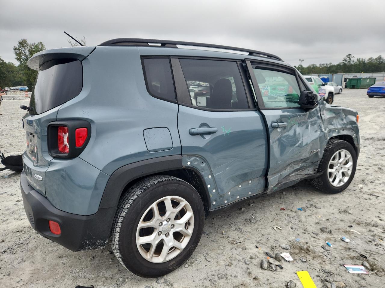 Lot #3315950091 2017 JEEP RENEGADE L