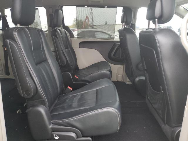 2016 CHRYSLER TOWN & COU - 2C4RC1BG2GR127492