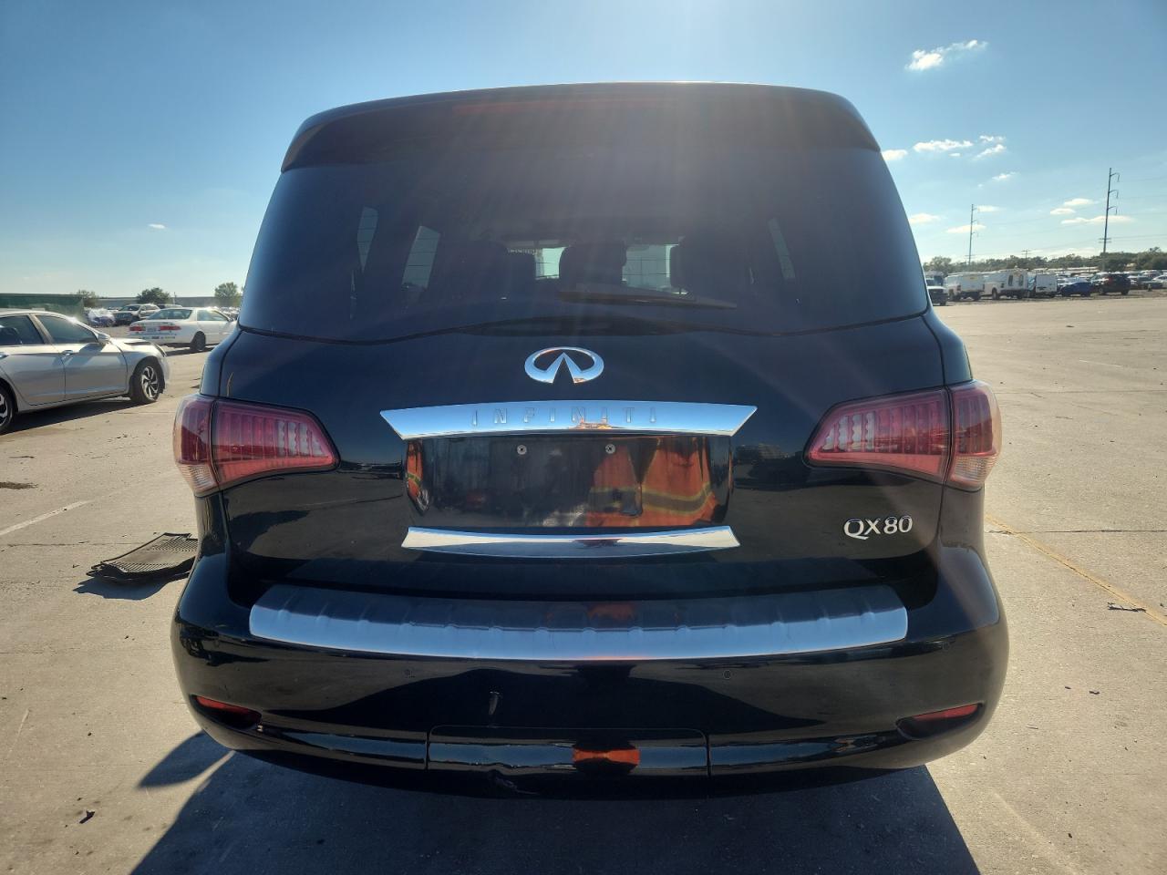 INFINITI QX80