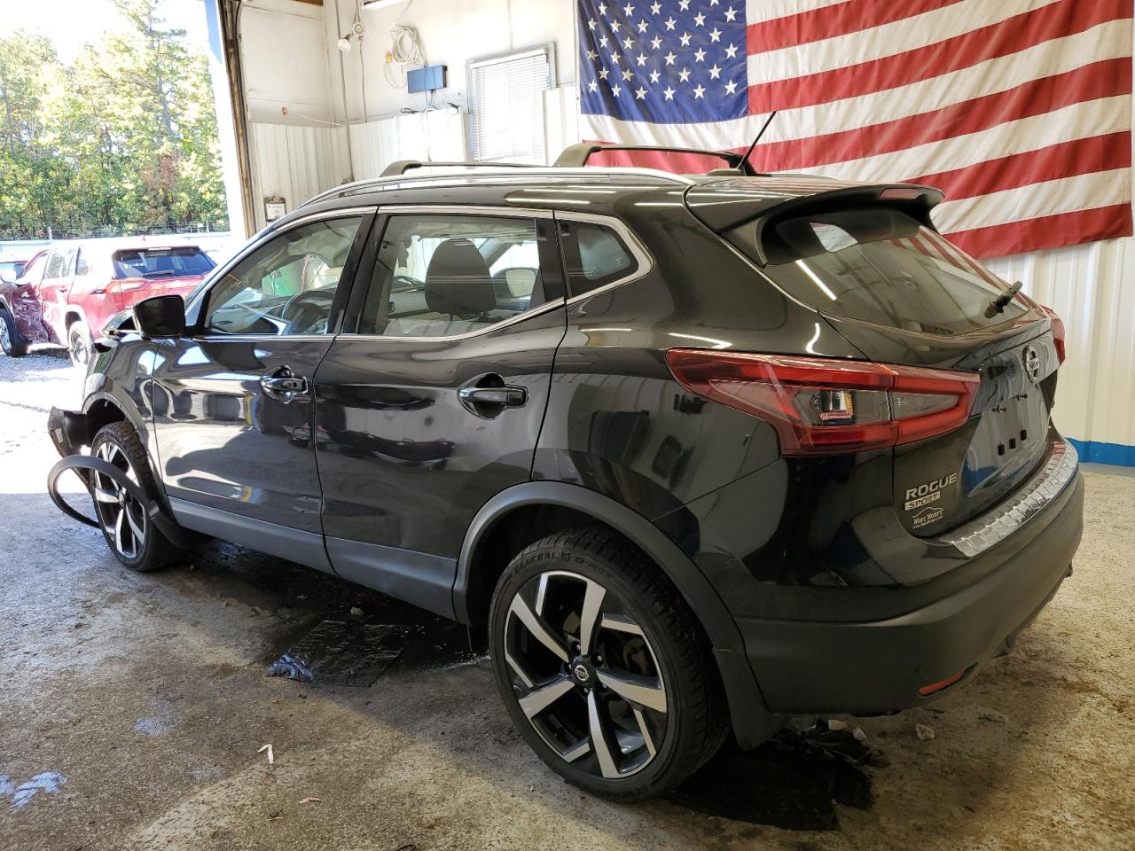 NISSAN ROGUE SPORT S