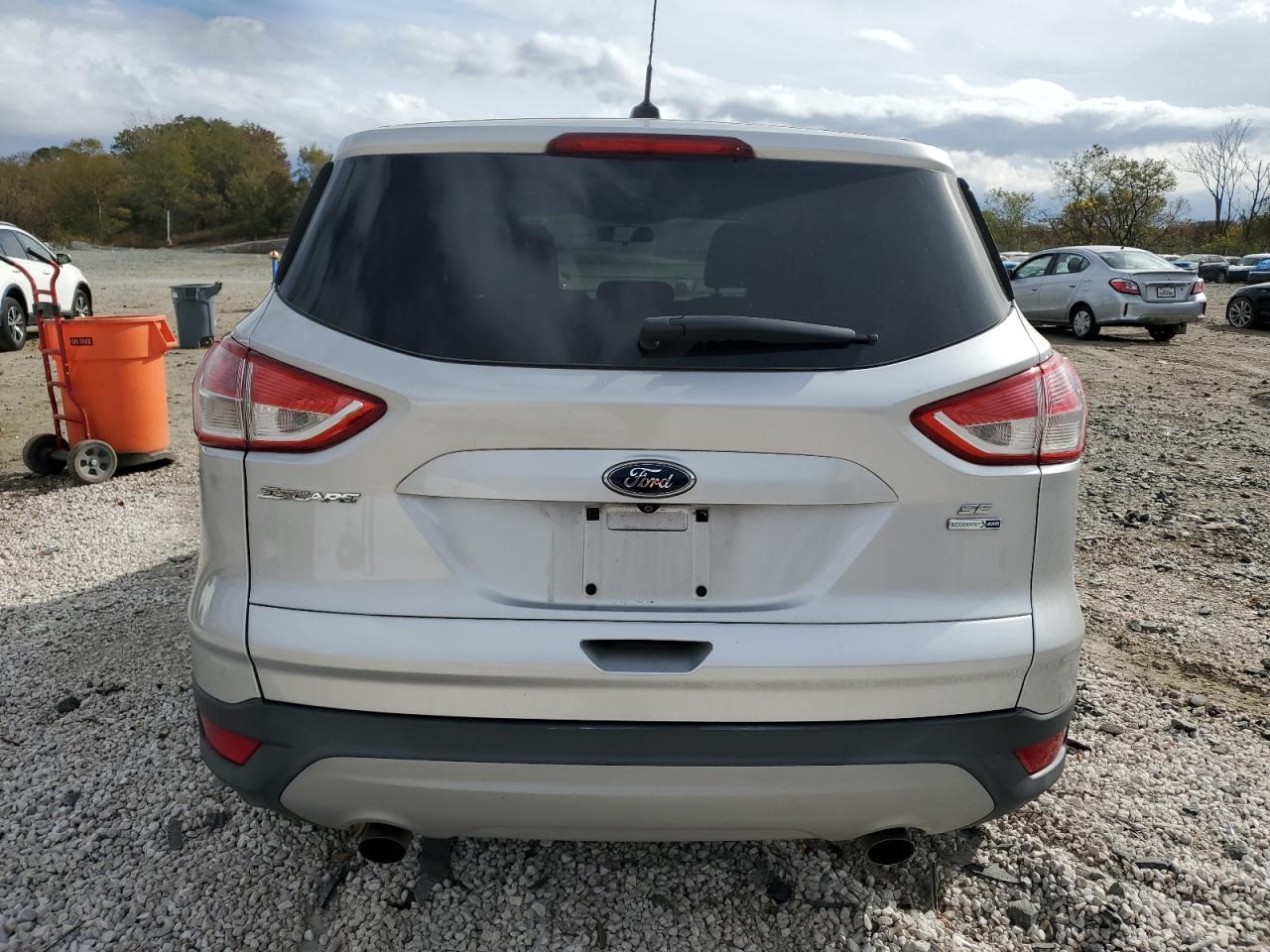 FORD ESCAPE SE