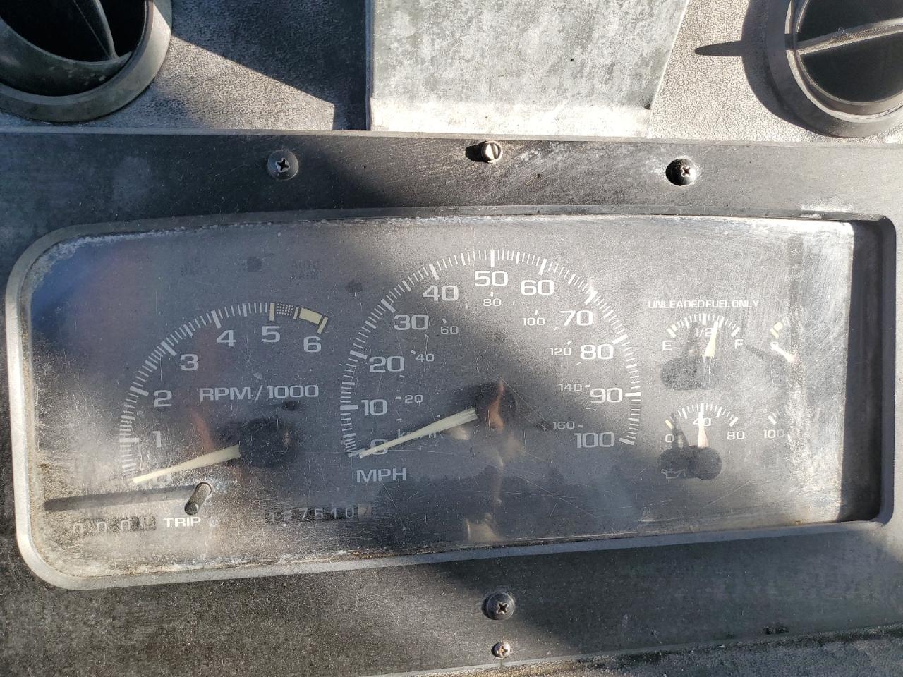 Lot #3284308030 1998 CHEVROLET P30