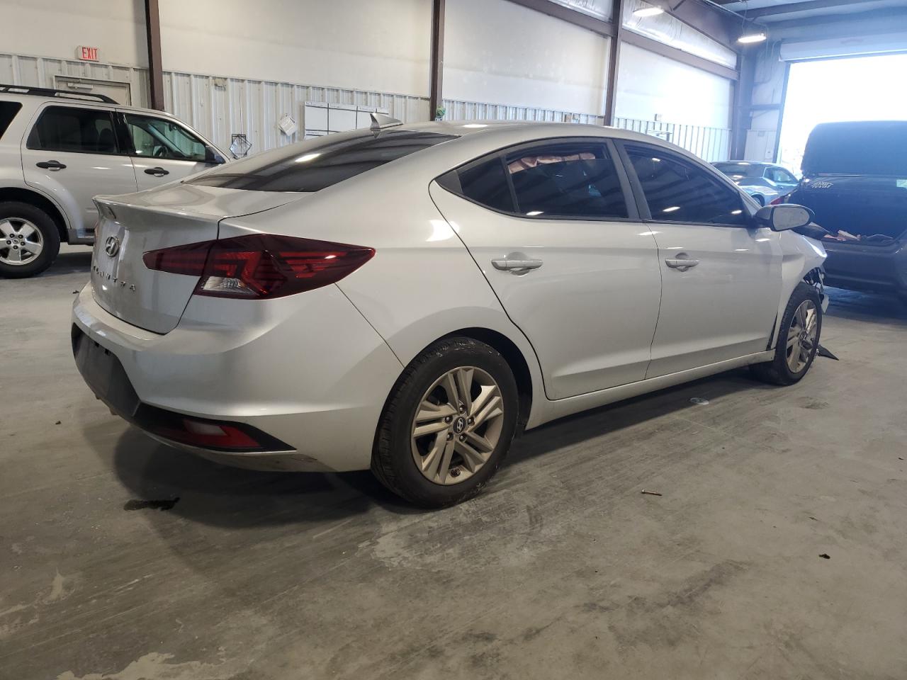 HYUNDAI ELANTRA SEL
