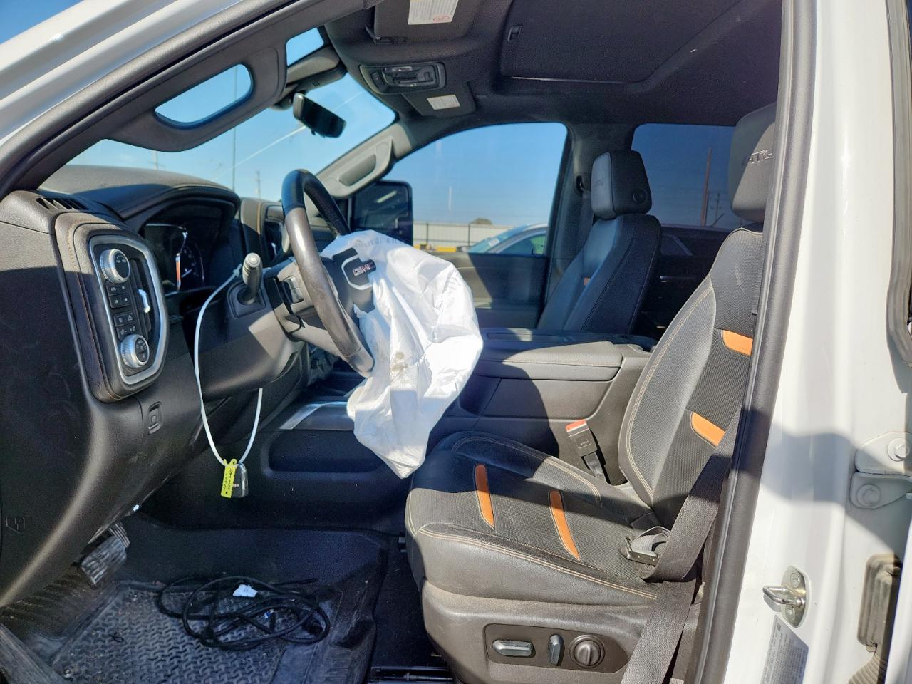 GMC SIERRA K2500 AT4