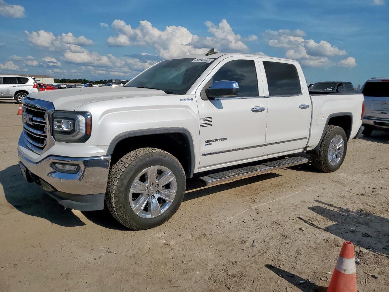 GMC SIERRA K1500 SLT
