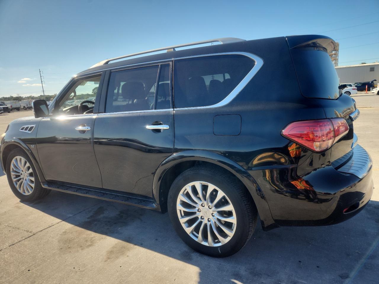 INFINITI QX80