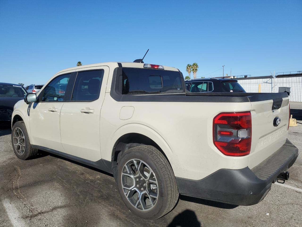 FORD MAVERICK LARIAT