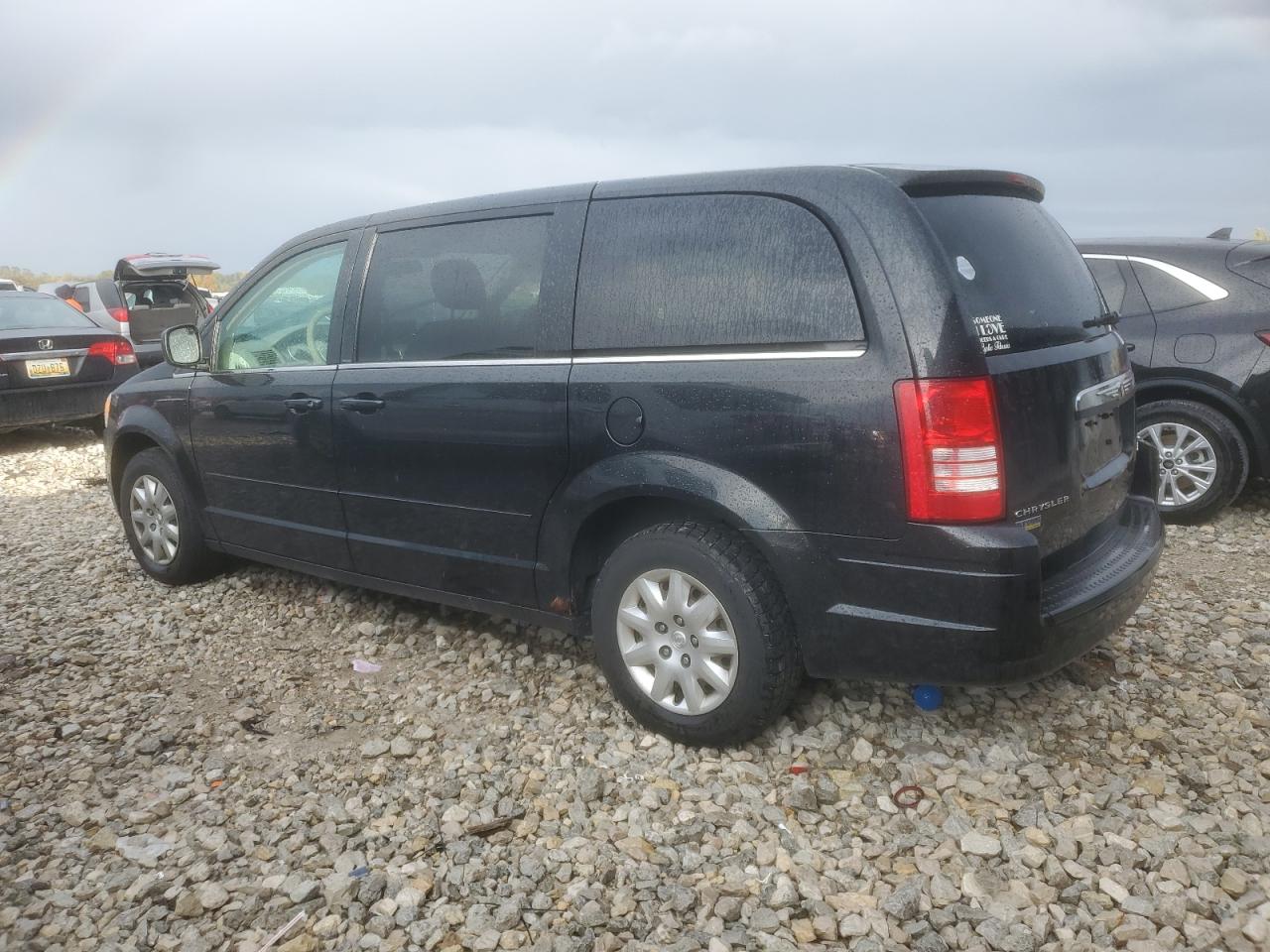 CHRYSLER TOWN & COUNTRY LX