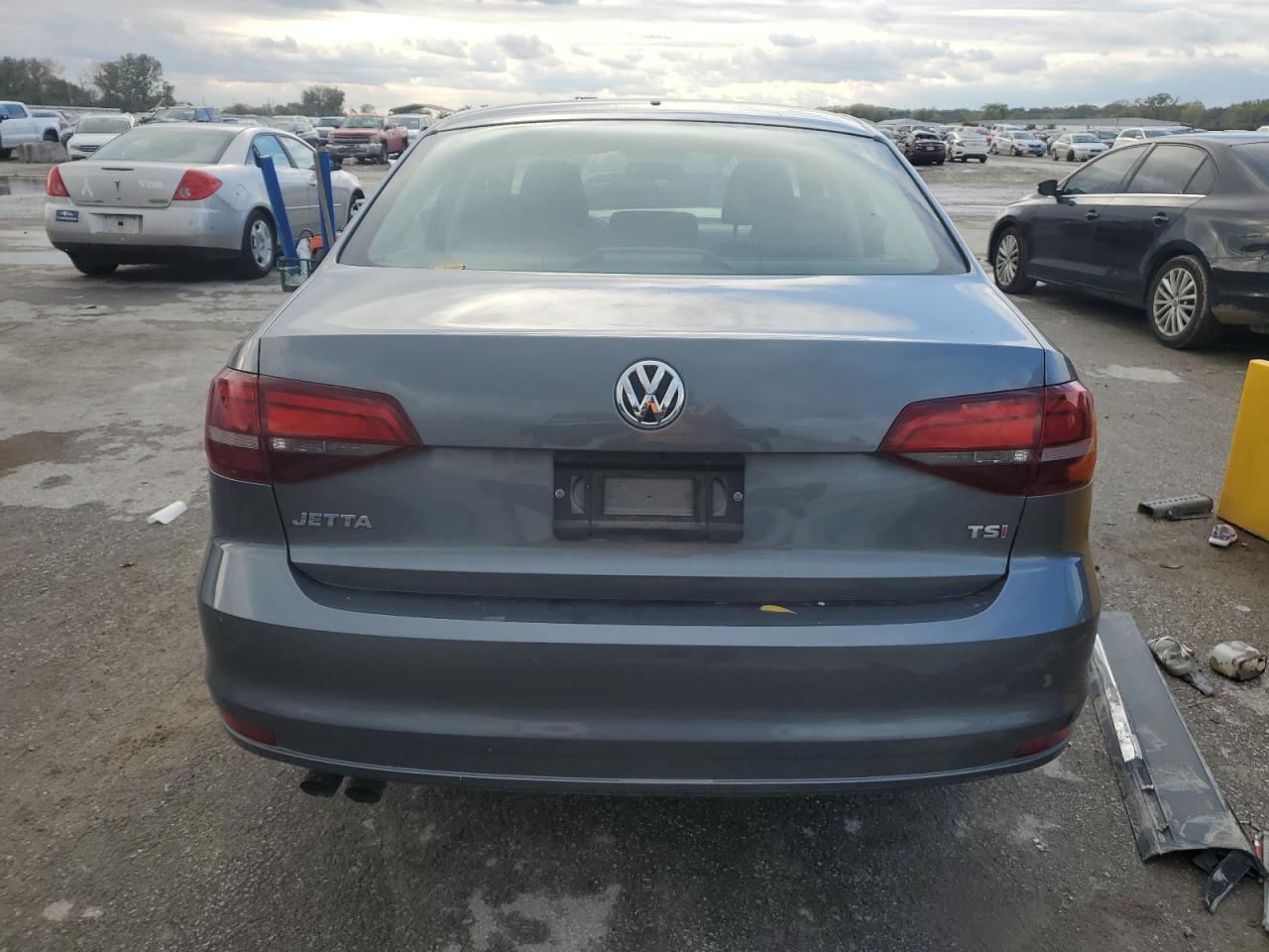 VOLKSWAGEN JETTA S