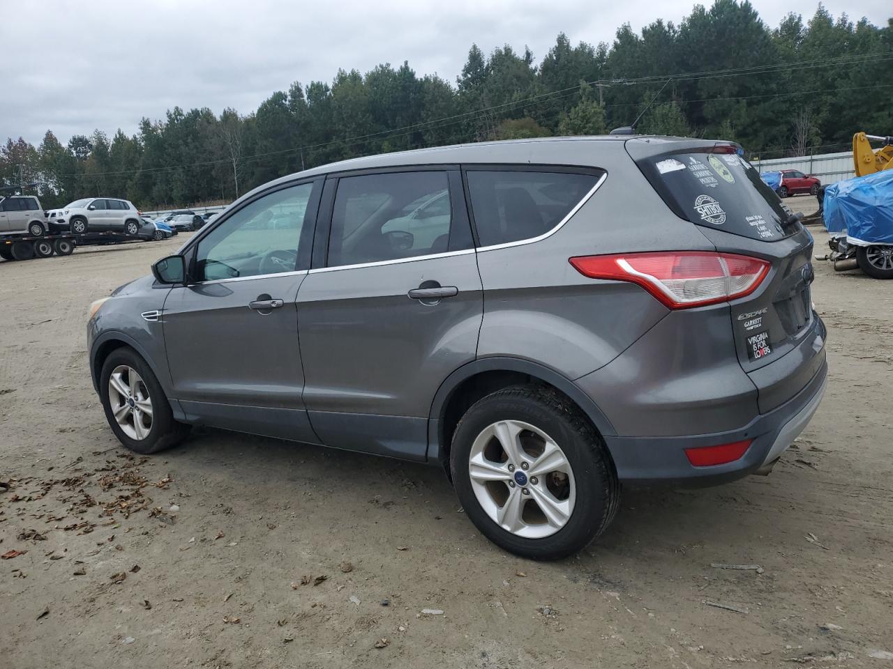 FORD ESCAPE SE