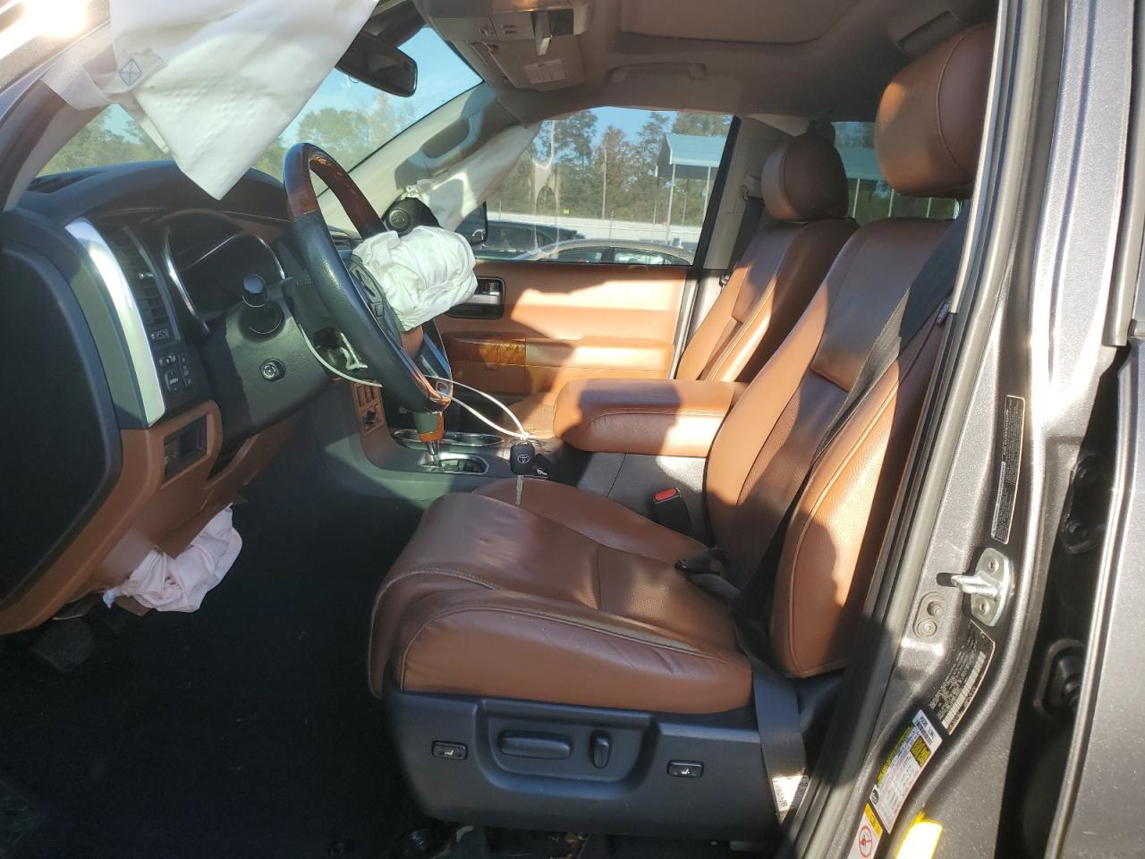 TOYOTA SEQUOIA PLATINUM